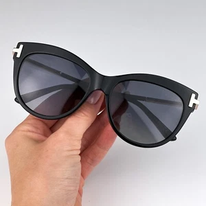 Tom Ford Women Sunglasses Black Polarized Gradient Smoke FT0821/S KIRA 01D NEW - Picture 1 of 12