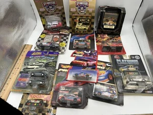 12 Stück Hot Wheels, Racing Champions, Johnny Lighting 1994-1998 limitiert - Bild 1 von 13