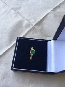 Diamond And Emerald 18ct Gold ring - Picture 1 of 4
