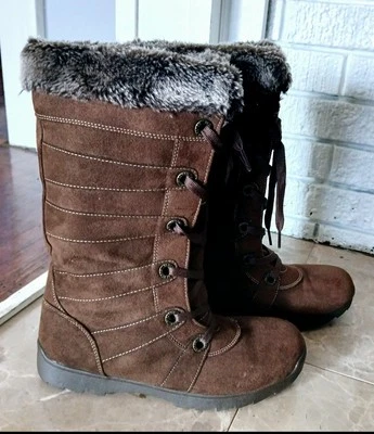 Botas para mujer  Foto 1 de 4