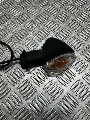 Indicador trasero derecho Suzuki SFV 650 Gladius ABS 2014 2009 - 2015 Foto 1 de 4