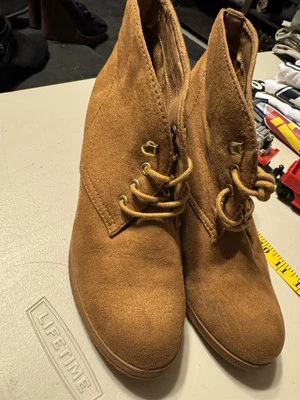 Botas femininas tamanho 7,5  - Imagem 1 de 4