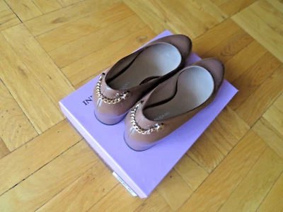 Un par de zapatos Carlo Pazolini, talla 39 Foto 1 de 4