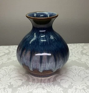 Vintage Bill Campbell Art Pottery, Blue Drip Glaze 5.25" Curvy Squat Vase - Bild 1 von 9