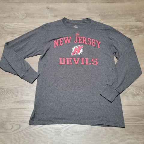 New Jersey Devils T Shirt Mens Medium Gray Long Sleeve Majestic Crew Neck Cover
