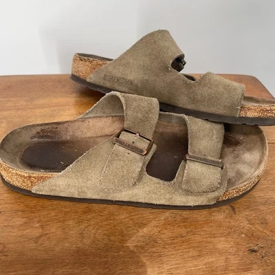 Sandalias de gamuza BIRKENSTOCK Arizona color topo dos correas con hebilla talla 41 hombres 8 mujeres 10 Foto 1 de 4