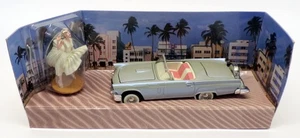 Corgi Diecast 39902 - Ford Thunderbird & Marilyn Monroe Figure - Picture 1 of 4