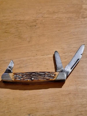 VINTAGE  JOHN PRIMBLE 72 BJ  BIG STOCKMAN KNIFE SLANTED BOSLTERS USED   BIG JOHN - Image 1 of 4