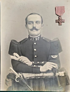 Superb French WWI Portrait of soldier 27 régiment d'infanterie FREEPOST - Picture 1 of 7