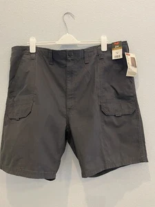 Pantalones Cortos Wrangler Exterior Hombres Calce Relajado Rendimiento Gris Oscuro Talla 44 8” Entrepierna - Imagen 1 de 6