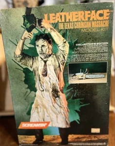 LEATHERFACE THE TEXAS CHAINSAW MASSACRE MODEL KIT 1/8 Scale SCREAMIN’ DEAD STOCK - Picture 1 of 10