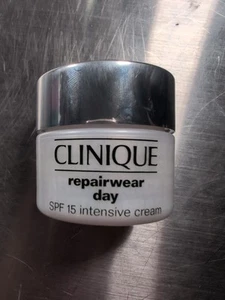 Crema hidratante intensiva Clinique Repairwear Day FPS 15 1 OZ / 30 ml EE. UU. NUEVO - Imagen 1 de 2