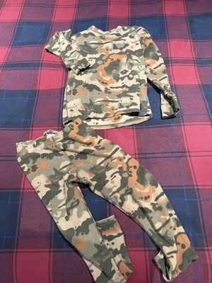 Conjunto de capa base Burton polar para niños talla mediana patrón de camuflaje Foto 1 de 3