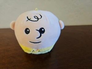 Hallmark Charlie Brown Fluffball adorno de Navidad pelusa cacahuetes 3" bola de peluche - Imagen 1 de 3