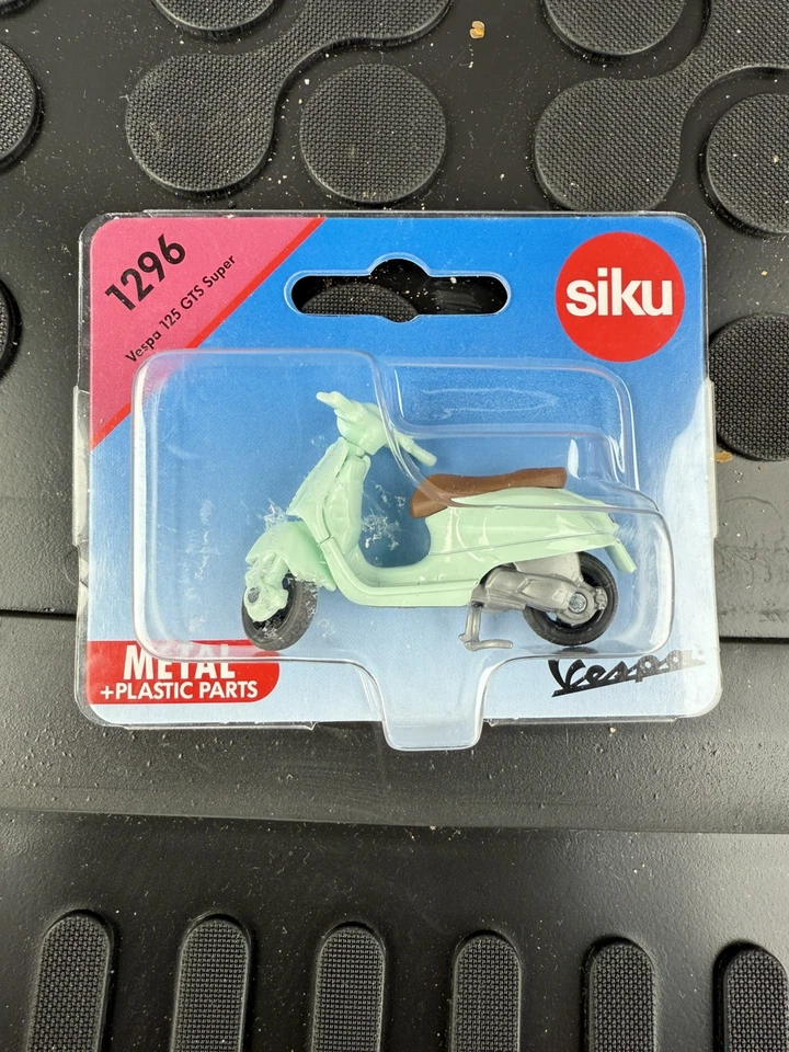 Siku 1296 Vespa 125 GTS Super pastellgrün (Blister) Neu & OVP - Bild 1 von 1