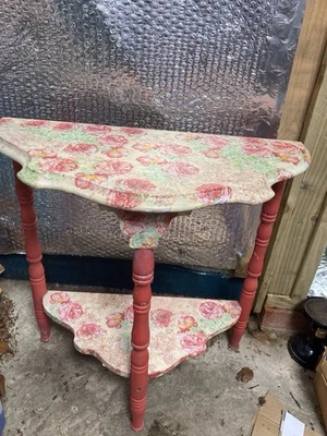 Side Table Wood Chintzy - Image 1 of 3