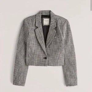 Neu mit Etikett A&F schwarzer Cropped-Tweed-Blazer mit Hahnentrittmuster schwarz weiß Größe Large - Bild 1 von 8