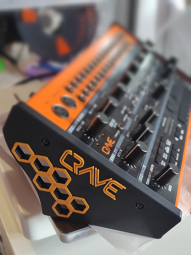 Behringer Crave  Supporti laterali - Immagine 1 di 4