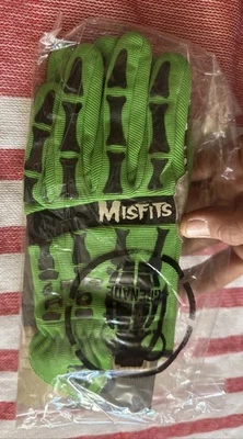 2007/2008 Grenade Misfits M/L Green Black CC935 Snowboard Glove Medium/Large NEW - Image 1 of 4