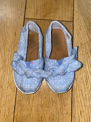 Zapatos TOMS Azul Denim Cambray con Lunares Blancos NIÑAS Talla 6 Foto 1 de 4