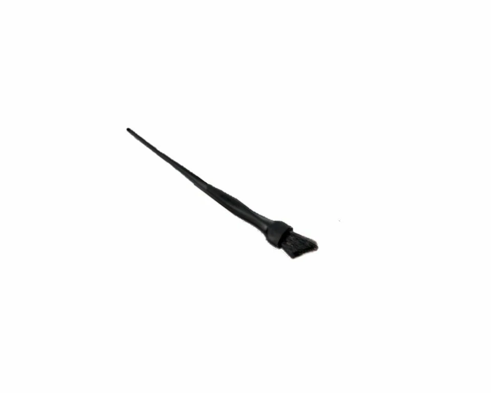 Pincel de teñir Goldwell Color Brush Angle Cut negro 18 mm