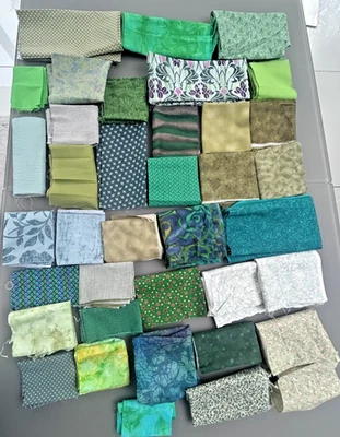 FABRIC Green Bundle Job Lot Fat Quarter Remnants Offcut Patchwork x36Pieces1245G - Image 1 of 4