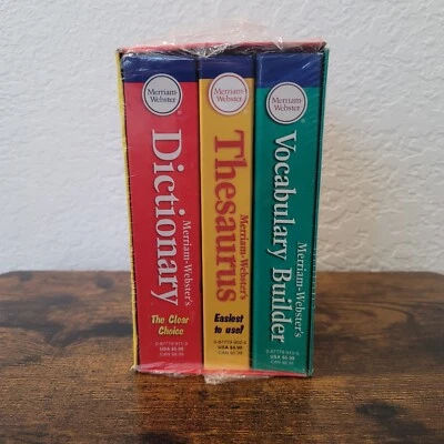 Merriam Webster Everyday Language Reference Set 3-Books (MER3328) - Image 1 of 4
