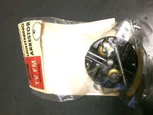 GC Electronics 9242 Lightning Arrestor For Use with Coax or Twin Lead (1pc) - Picture 1 of 10