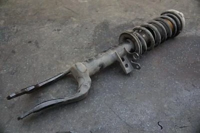 Muelle helicoidal amortiguador delantero derecho 31316863662 OEM BMW 528 535 550 F10 2011-16 Foto 1 de 4