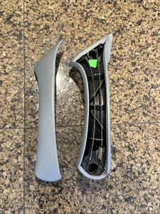 1998-2005 MERCEDES-BENZ ML W163 LEFT Door Inner Handle Support ORION GRAY - Bild 1 von 11