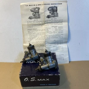 2 Motoren Miniatur Engine OS Max Pet 099 Box Bedienungsanleitung - Bild 1 von 17