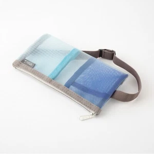 Estuche bolígrafo con banda de libro MIDORI B6-A5 malla azul claro nailon papelería H7 × W3.7 × D0.7 pulgadas - Imagen 1 de 6
