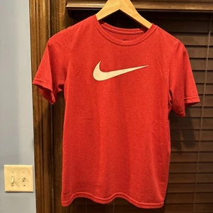 Nike Dri Fit Boys Short Sleeve Red Shirt XL White Swoosh - Picture 1 of 5