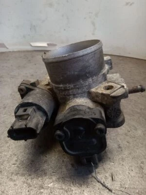 Used Fuel Injection Throttle Body fits: 1999 Plymouth Voyager Throttle Valve Ass - Image 1 of 4