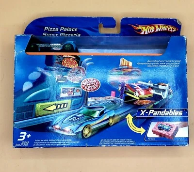 Hot Wheels - PIZZA PALACE  X-Pandables Play Set with Car Included 1/64 - Image 1 of 4