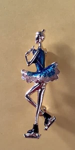 EISLÄUFER TÄNZERIN BROSCHE ANSTECKNADEL - Türkis Blau Emaille / Goldfarben - Bild 1 von 2