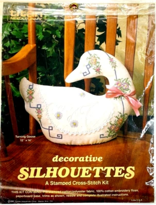 Kit artesanal de costura de colección 1987 titanio estampado punto de cruz almohada ganso giratorio Foto 1 de 4