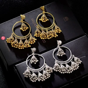 2 pares de exquisitos pendientes Jhumka Jhumki de metal dorado y plata tallada para mujer - Imagen 1 de 28