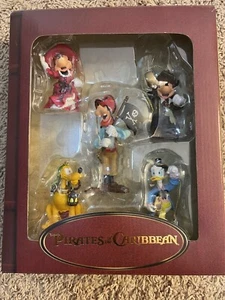 pirates of the caribbean Storybook Ornament Set- Rare Set Of Disney Characters - Picture 1 of 3