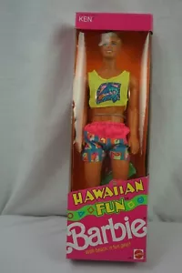 Ken Bambola Hawaiana Divertente Barbie con Attrezzatura Beach'n Fun! 1990 nuovo in scatola sigillato - Foto 1 di 7