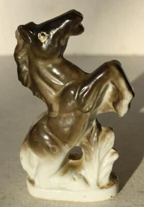 Estatuilla de caballo criando cerámica porcelana pintada a mano hecha en Japón belleza -- - Imagen 1 de 1