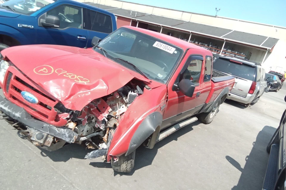 2008 Ford Ranger Transfer Case Assembly OEM 119K Miles - LKQ401952718 - Image 1 of 4