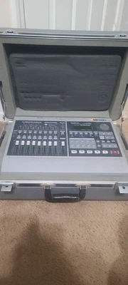 Roland VS-880 64 Track Recorder Digital Studio Workstation With Hard Case - Image 1 of 4