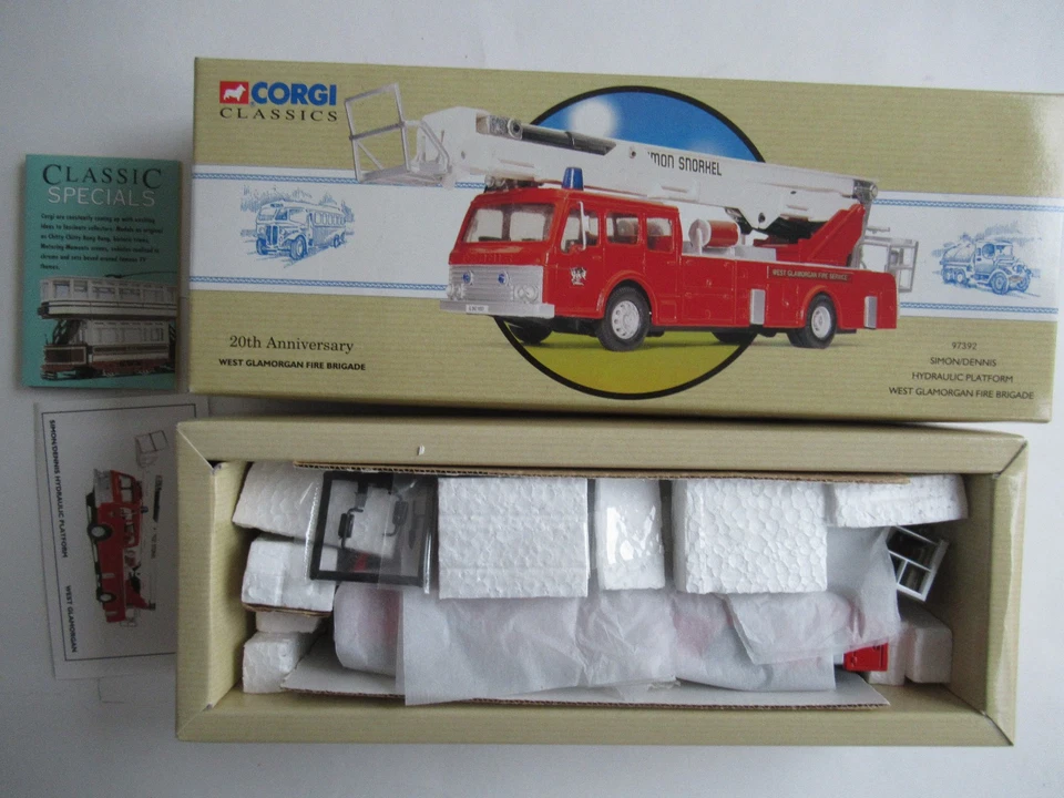 Modellautos 1:50 Corgi Classics 97329 Fire engine Laddere West Glamorgan #7 - Bild 1 von 1