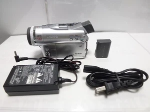 Canon DM-FV M30 Mini DV Video Camera with AC Adapter Power Cord and Battery - Picture 1 of 24