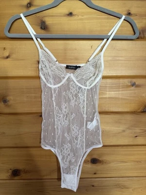 Белый кружевной боди Boohoo маленький - Изображение 1 из 4