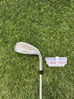 Ladies Tommy Armour 845 60 Loft LW W Flex Original Grip RH - Image 1 of 4