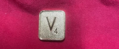 Azulejo de repuesto Franklin Mint Scrabble oro 24K letra V Foto 1 de 2