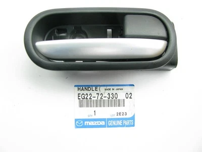 NUEVO GENUINO TRASERO DERECHO NEGRO manija interior de la puerta OEM para 07-12 Mazda CX-7 Foto 1 de 3