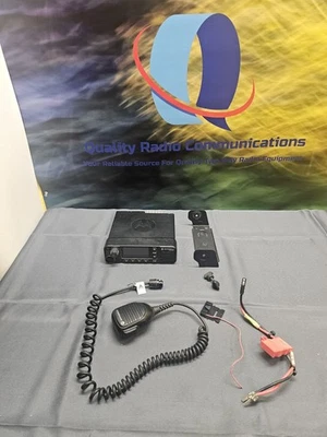 Radio bidireccional Motorola MOTOTRBO XPR5550 UHF 403-470 MHz AAM28QPN9KA1AN Foto 1 de 4